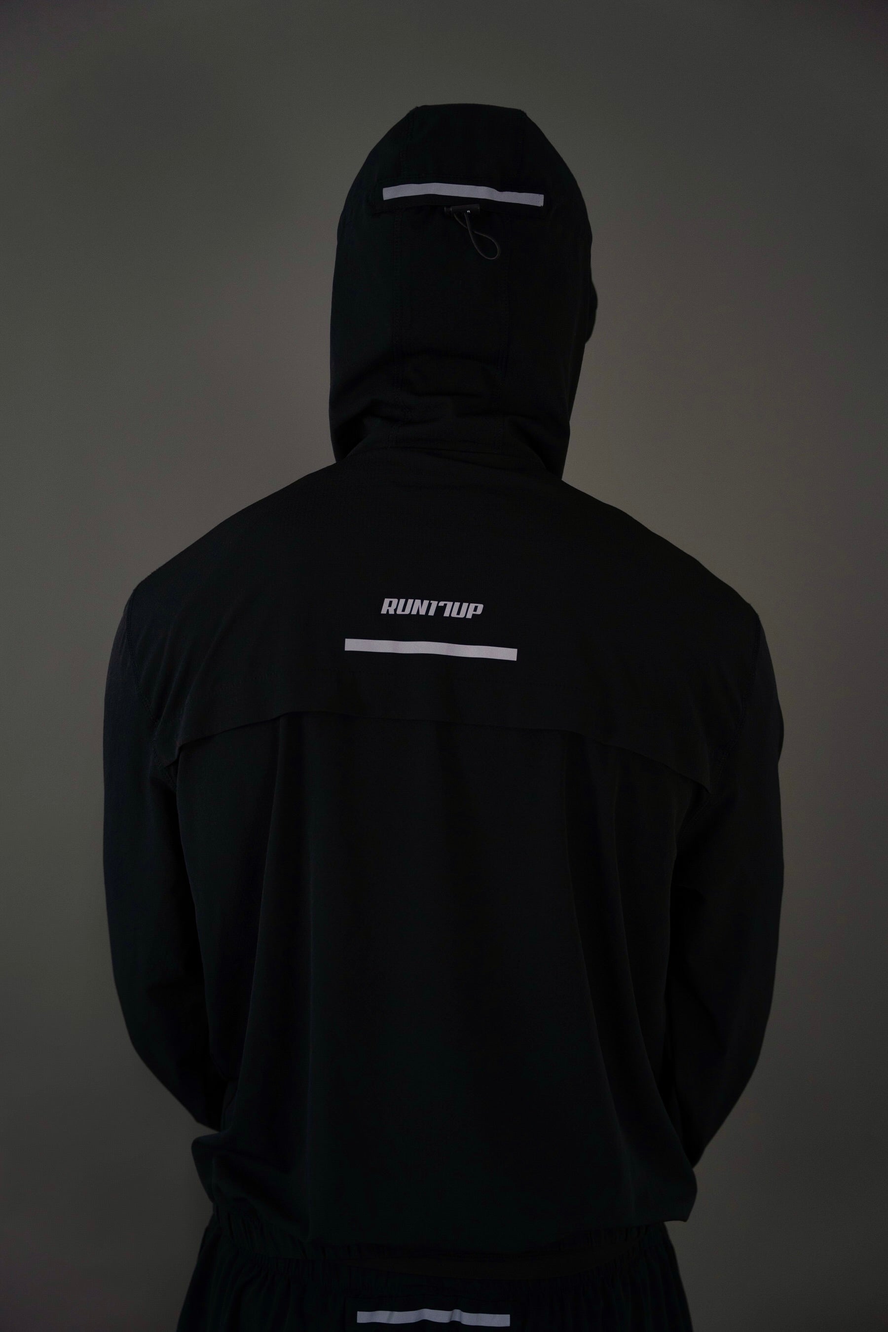 RUN17UP Gymwear Vest in Black