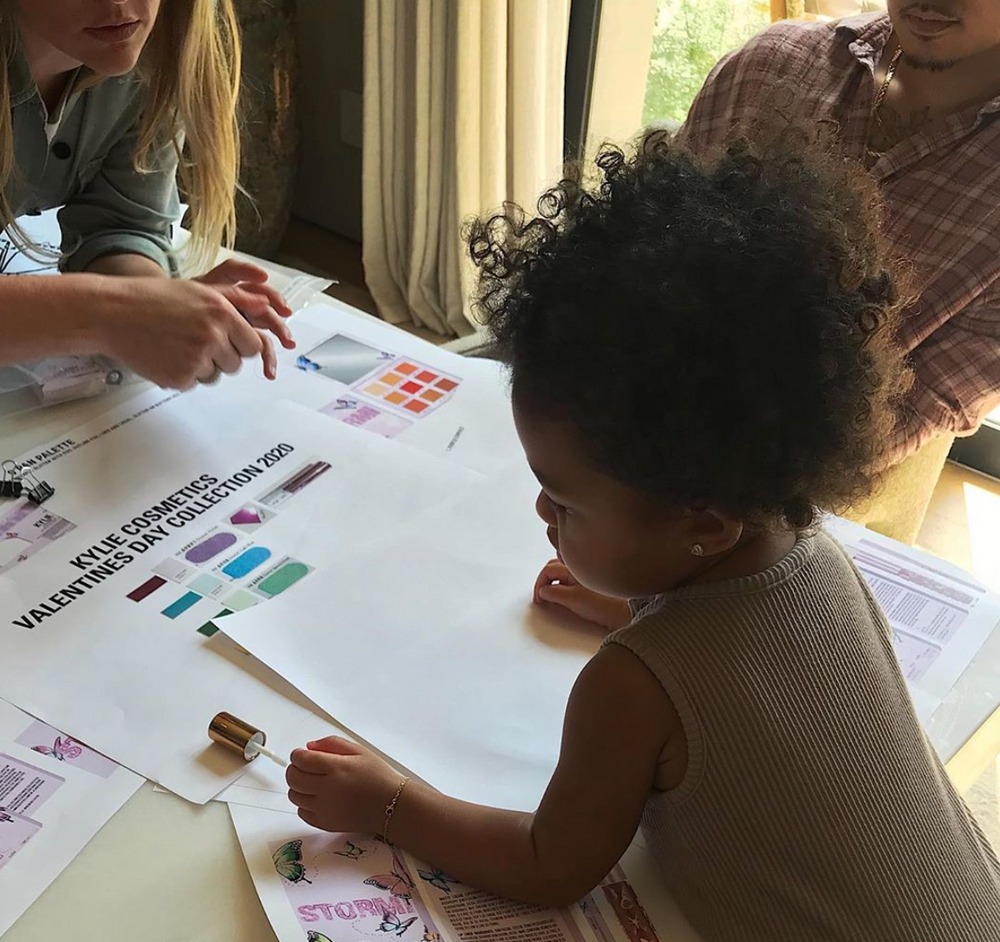 STORMI TEASES HER FIRST COSMETICS COLLECTION AT 2 YEARS OLD