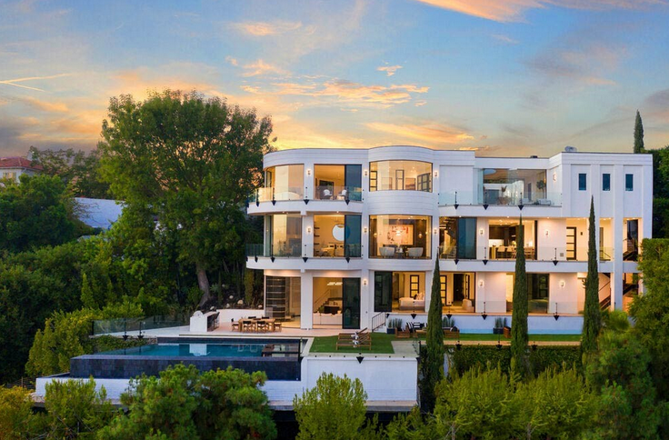 Diddy's Previous Los Angeles Mansion Lists for $14.5 Million USD