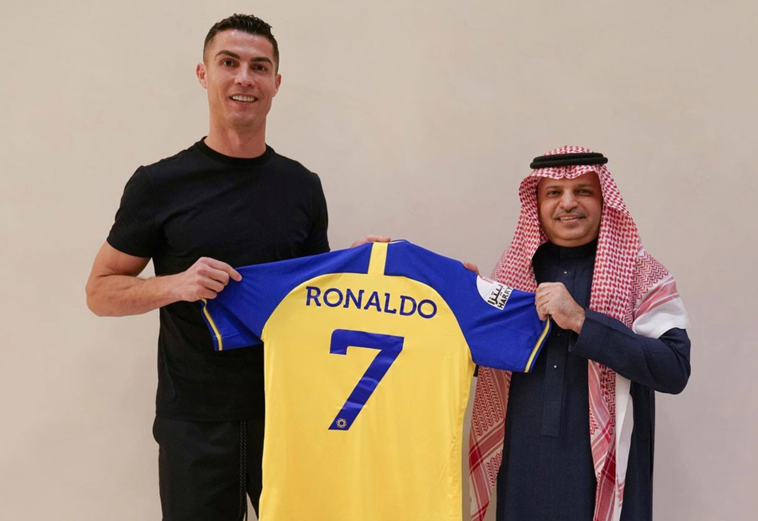 Cristiano Ronaldo Signs With Saudi Arabian Club Al-Nassr