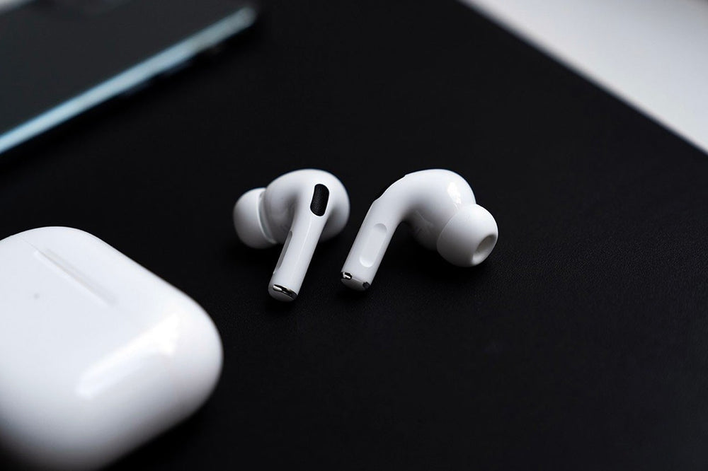 SUPPLIER LEAK CONFIRMS AIRPODS 3 DESIGN