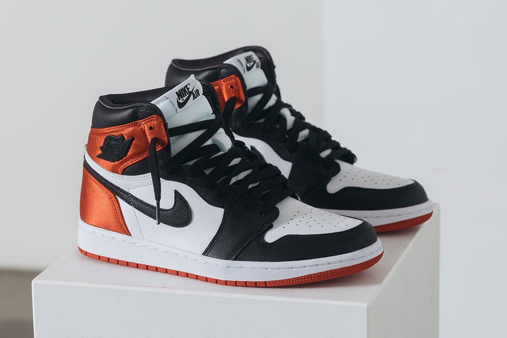 DROPS THIS WEEK: NIKE AIR JORDAN 1 "SATIN BLAK TOE"