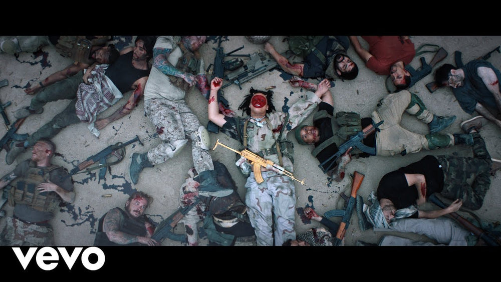 TRIPPIE REDD RICHT ZIJN PIJLEN OP 6IX9INE IN UNDER ENEMY ARMS VIDEO