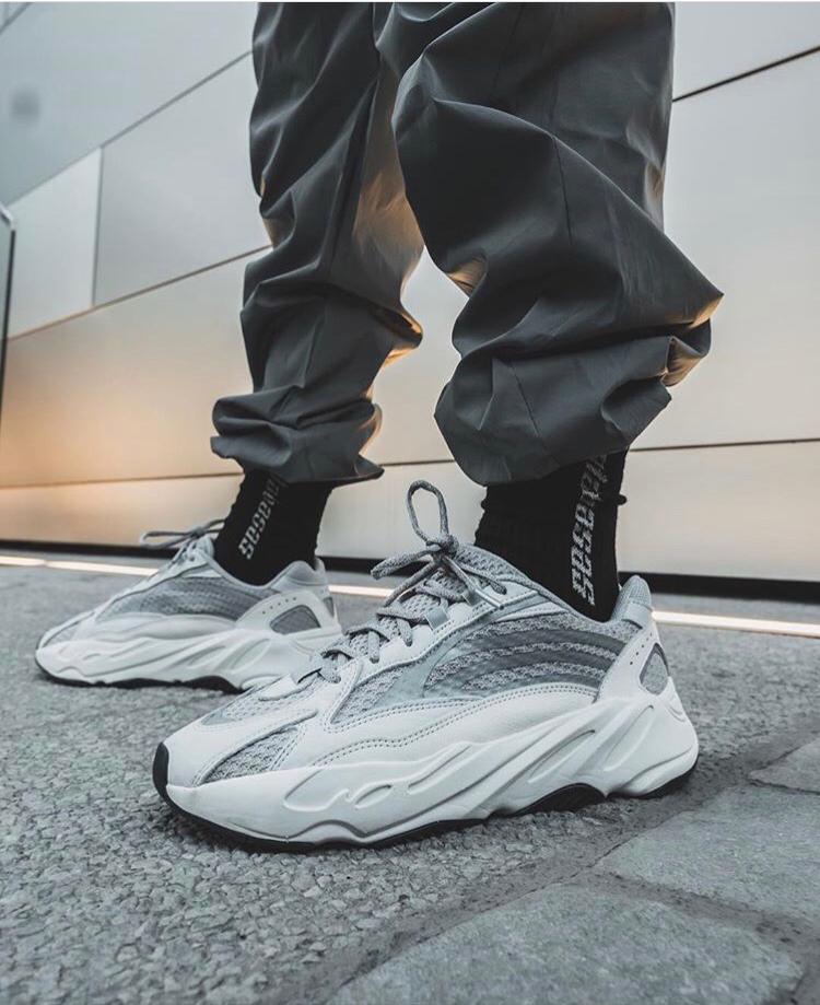 10 BEST SHOTS OF THE BEST SNEAKERS