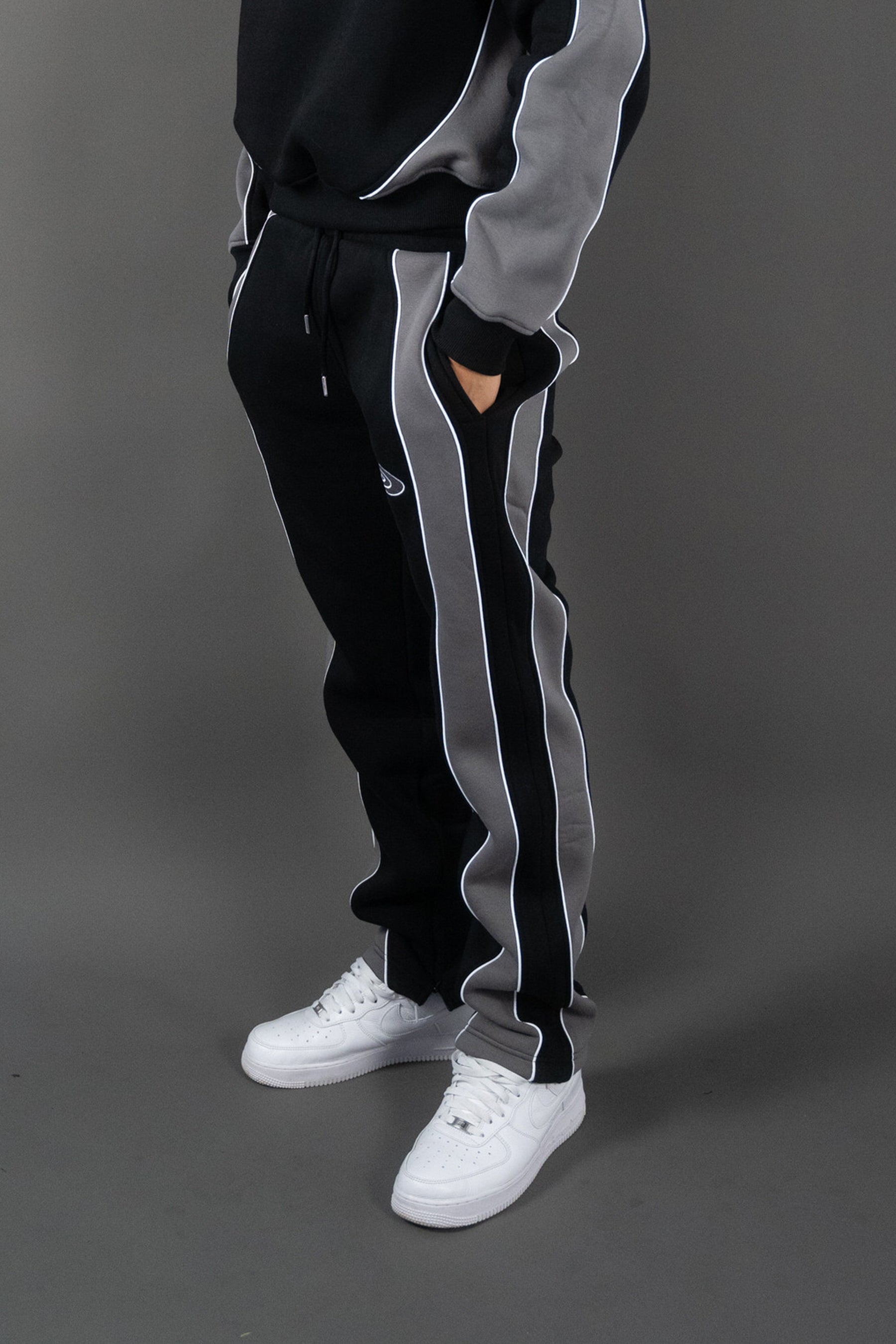 Dix-Sept La Marque Black Colorblock Pants