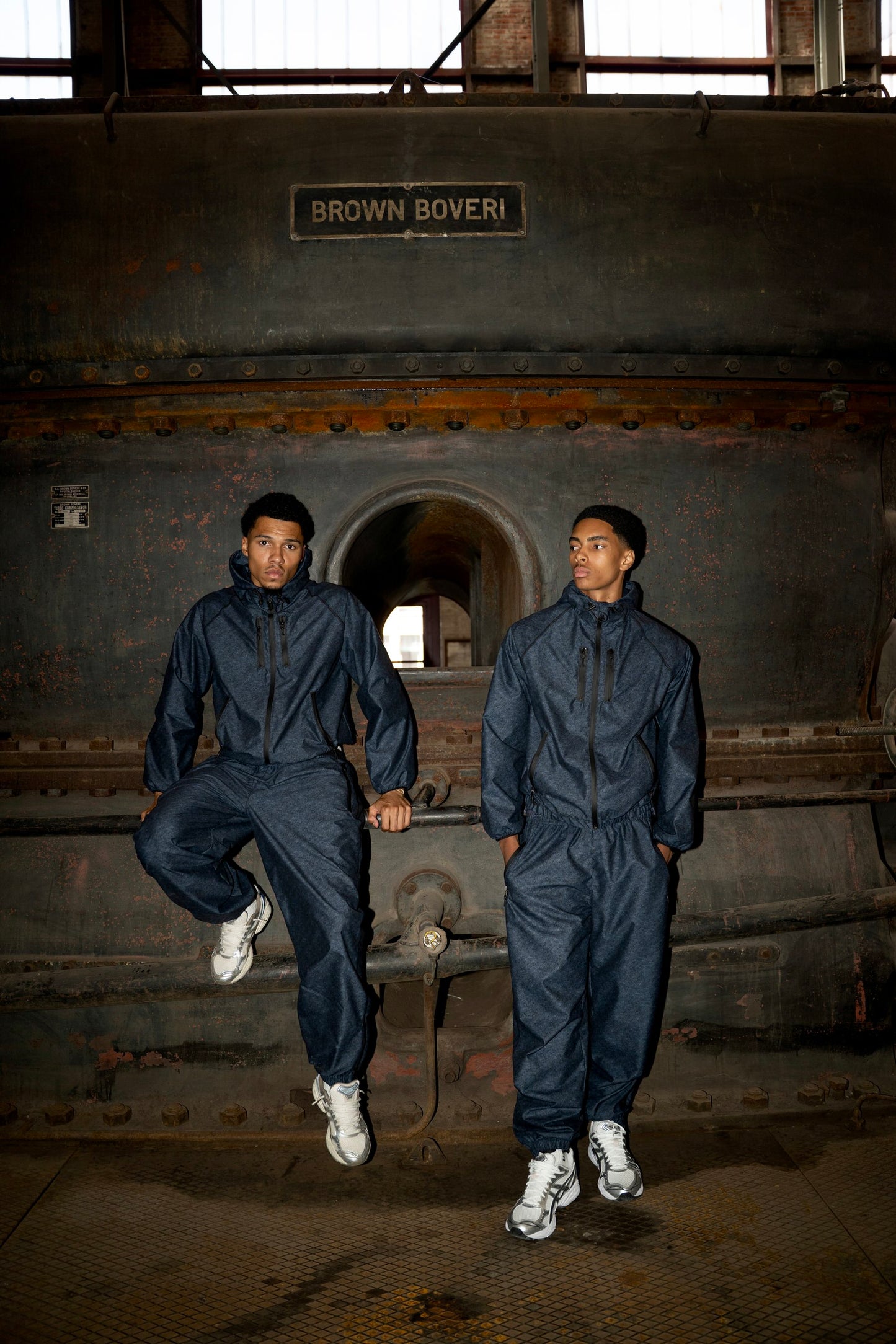 Velours-Tech Navy Windbreaker Jacket
