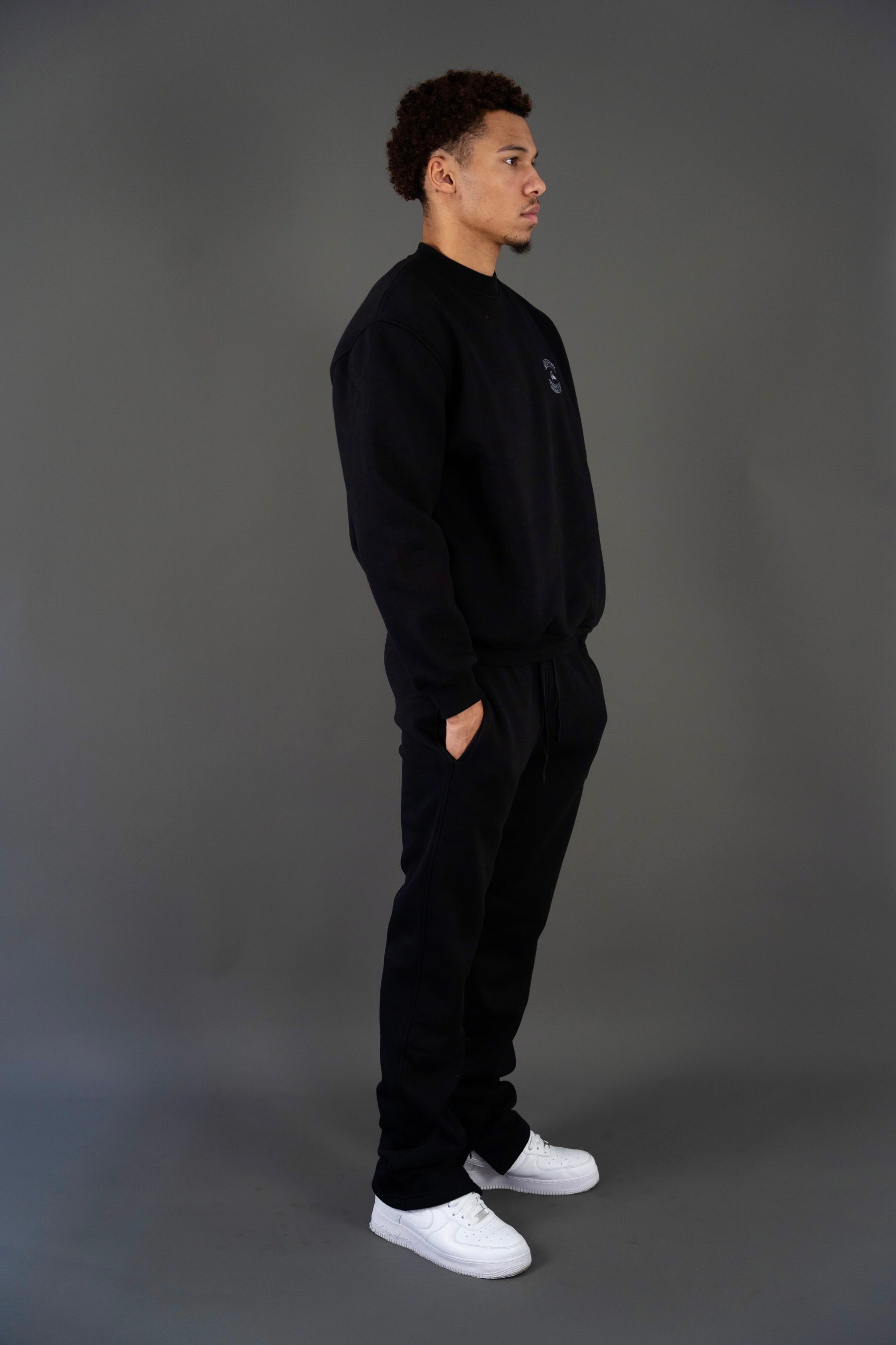 Dixsept Svtn Black Crewneck