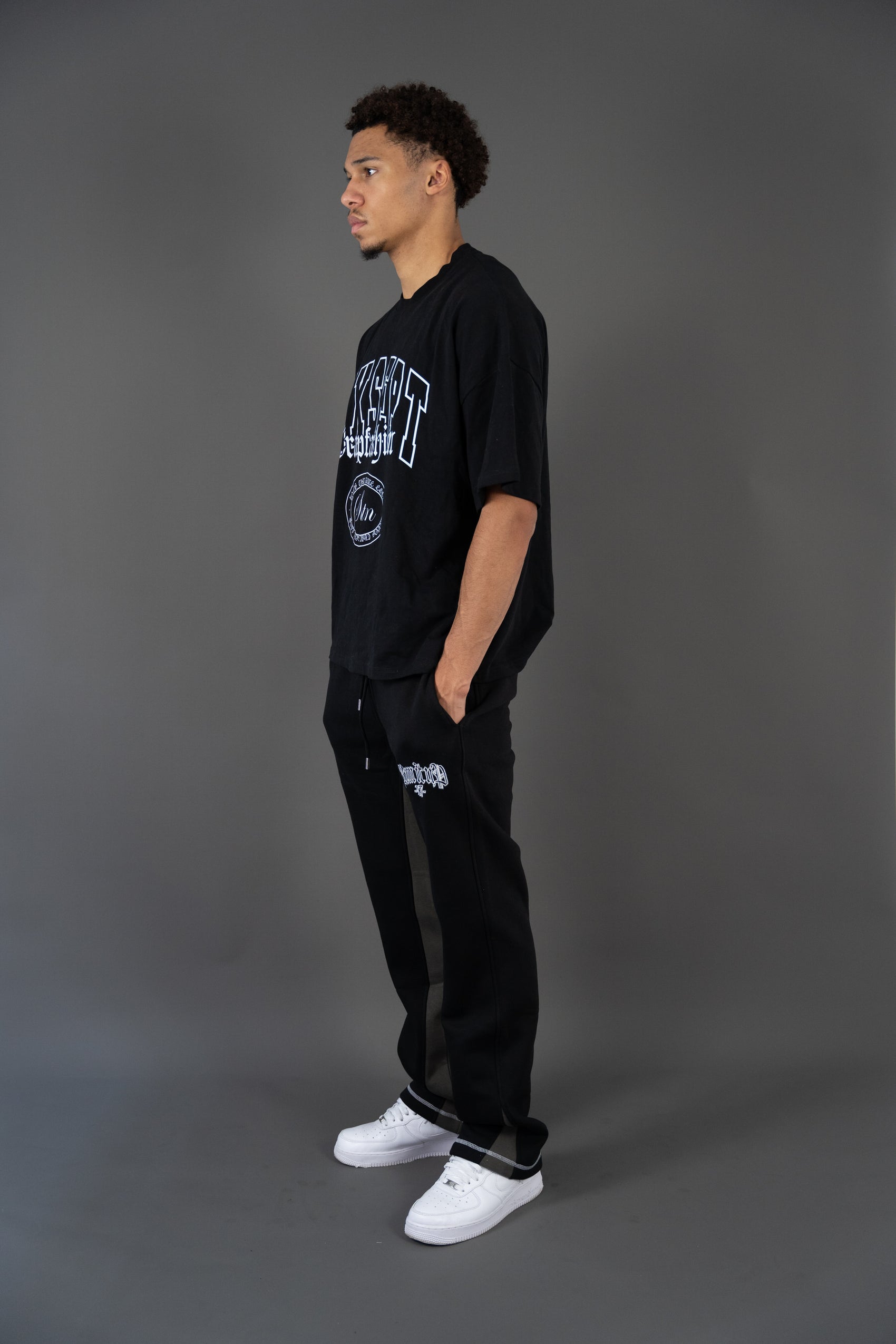 Run It Up 2.0 Black Sweatpants | Seventeenthebrand