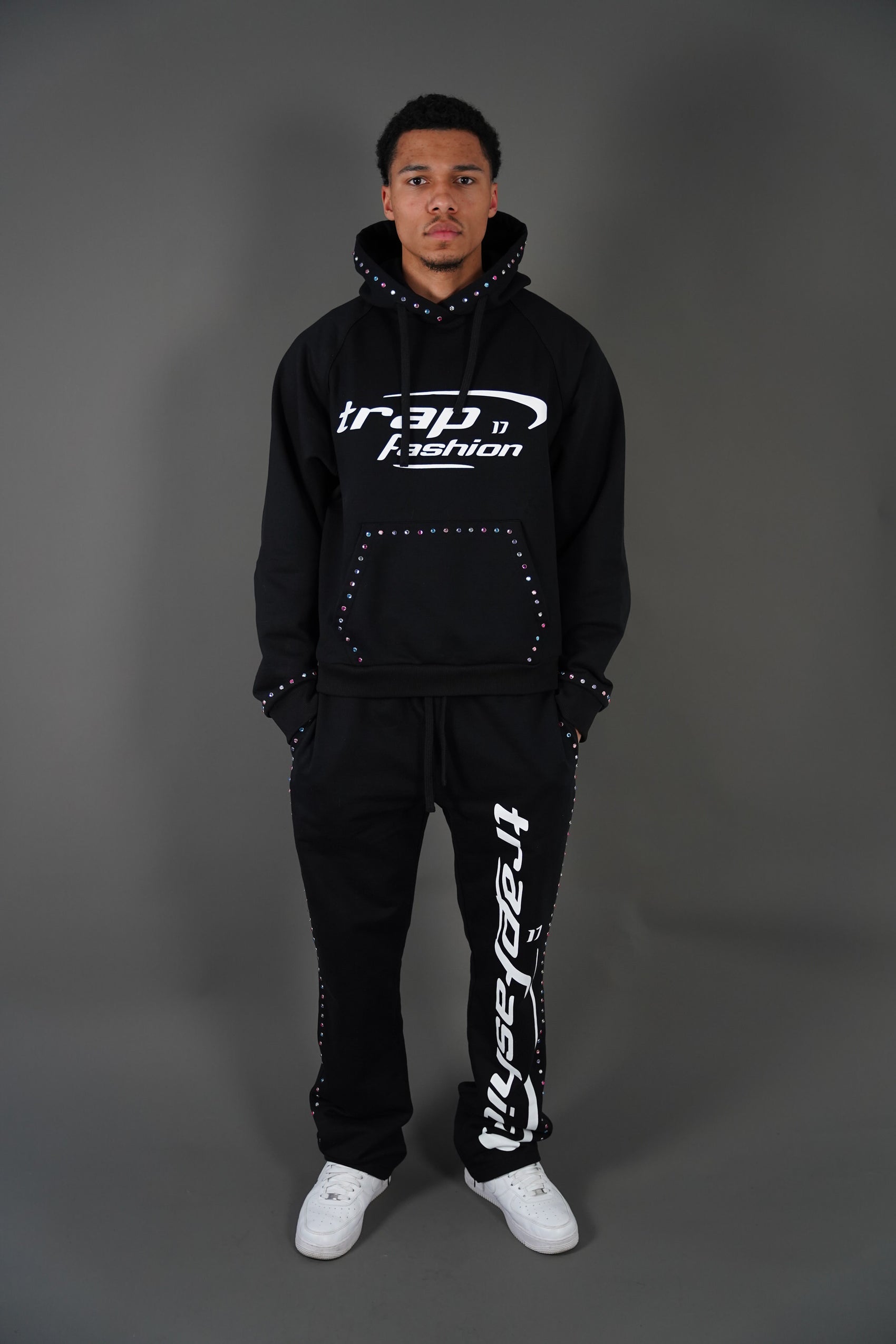 Model wearing oversized trapfashion seventeenthebrand diamond hoodie outside