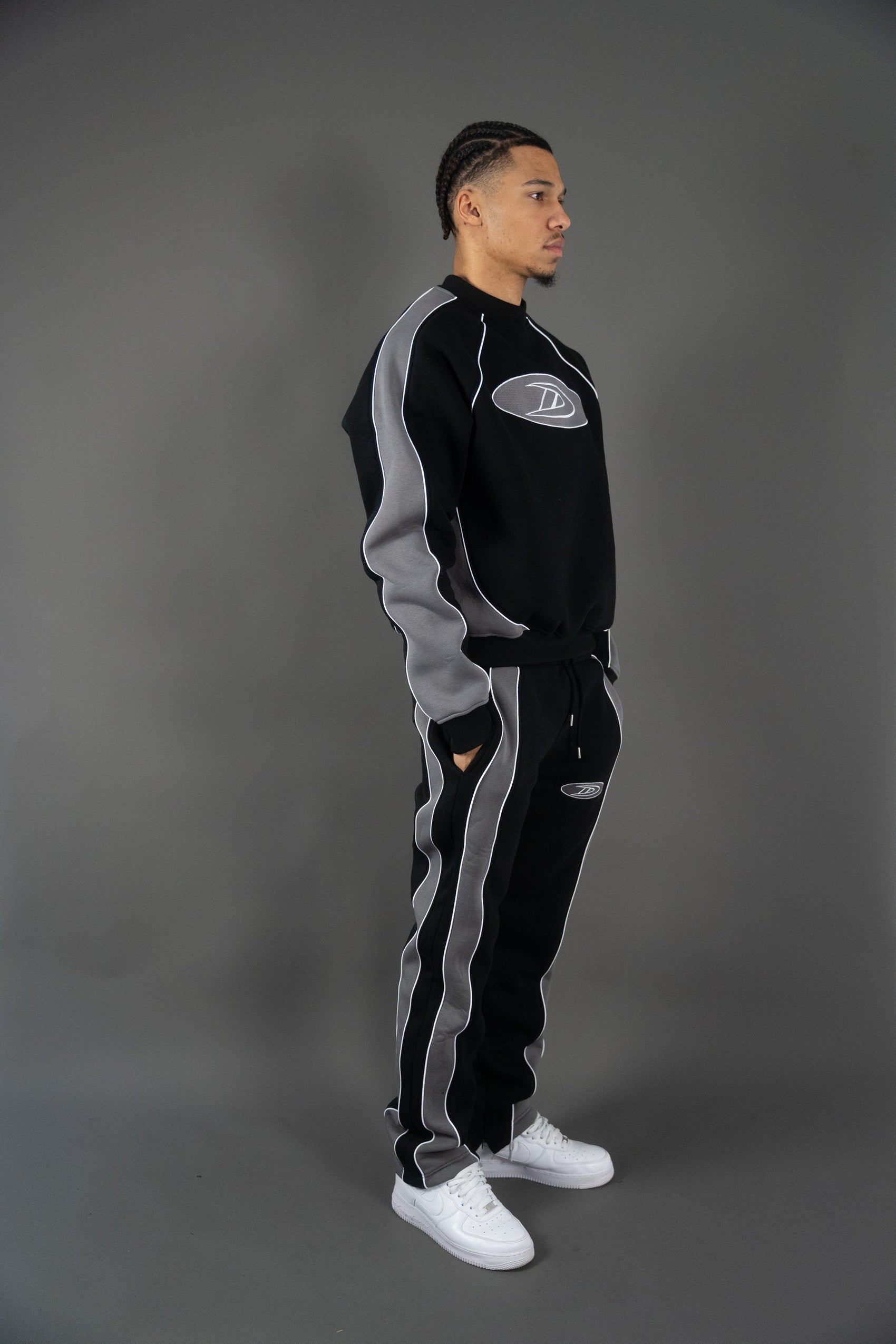 Dix-Sept La Marque Black Colorblock Sweater