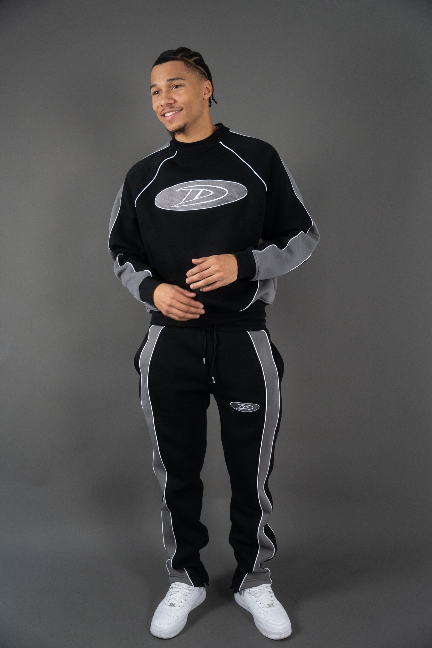 Dix-Sept La Marque Black Colorblock Sweater
