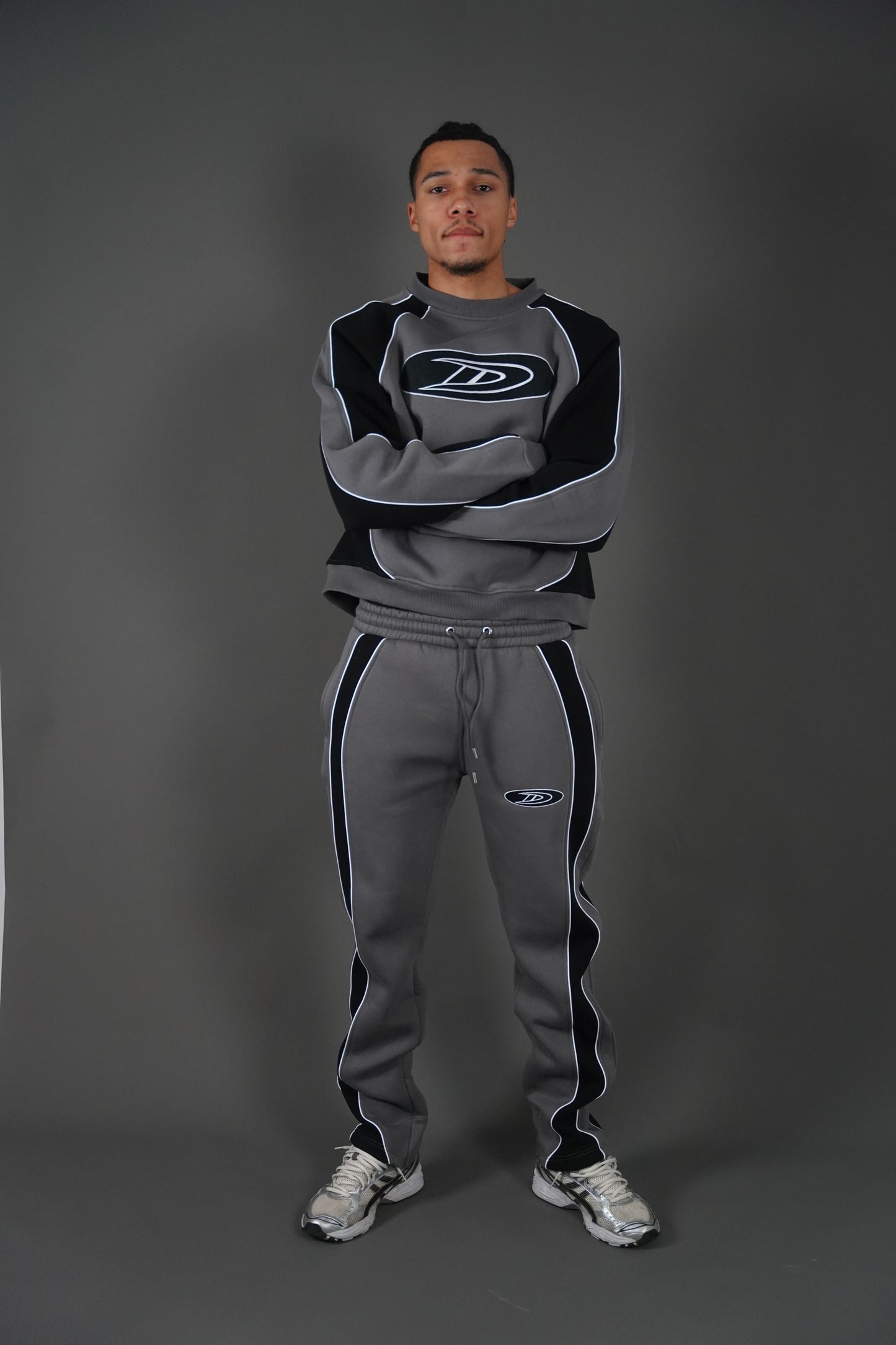 Dix-Sept La Marque Dark Grey Colorblock Pants