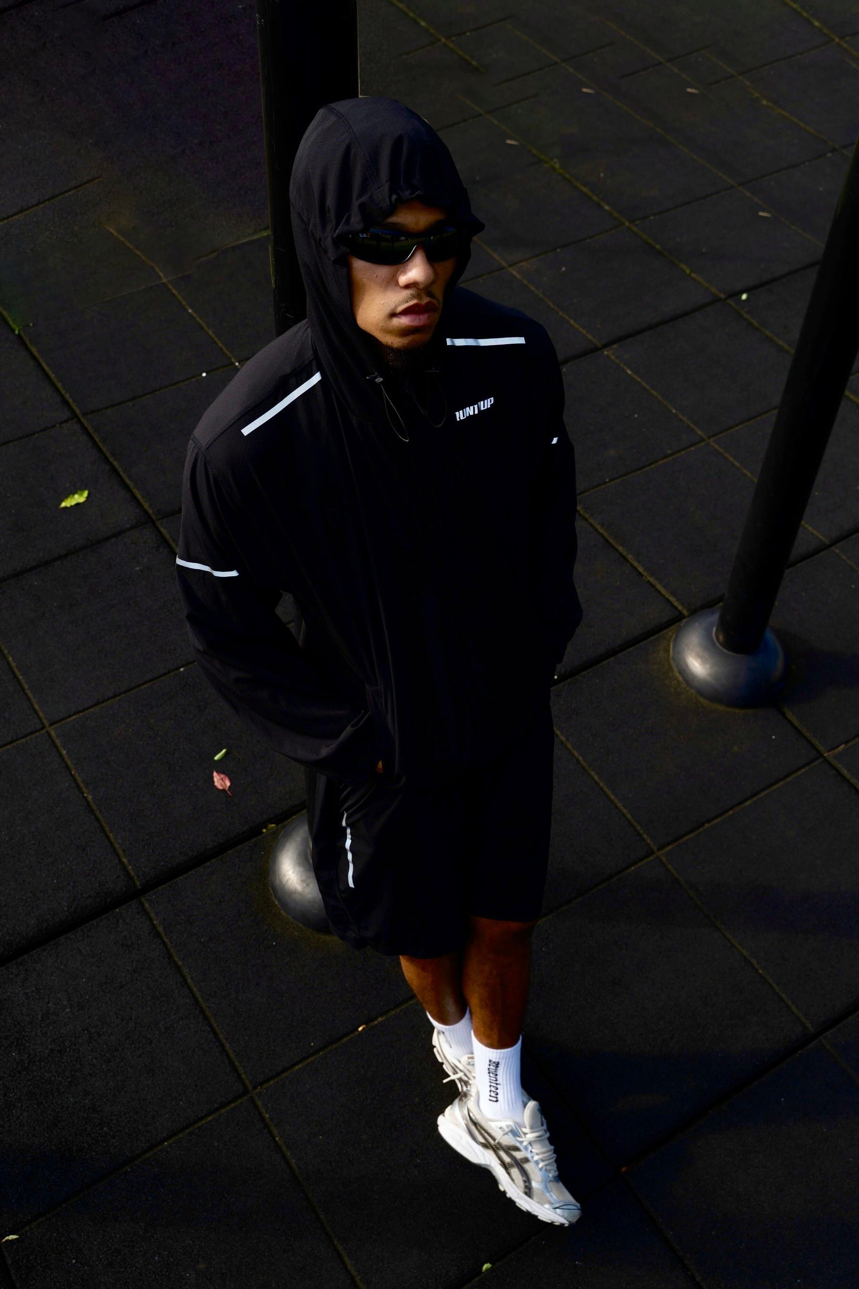 RUN17UP Gymwear Vest in Black