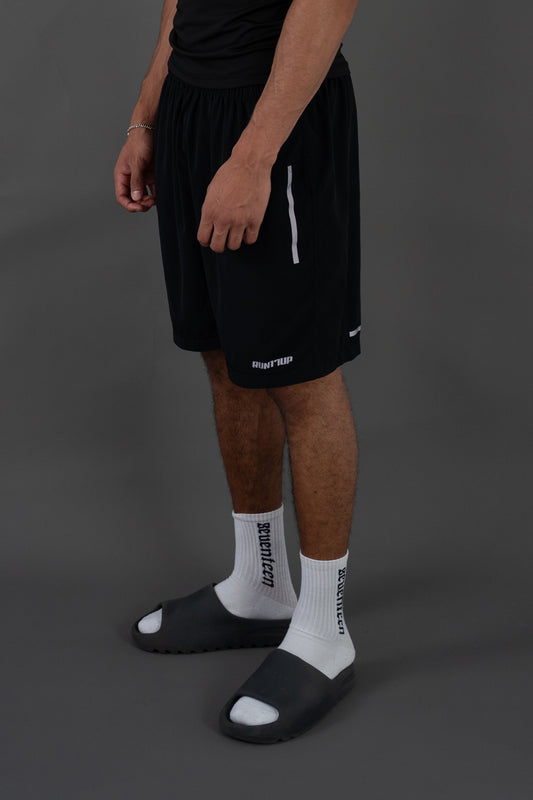 RUN17UP Gymwear Short in Black