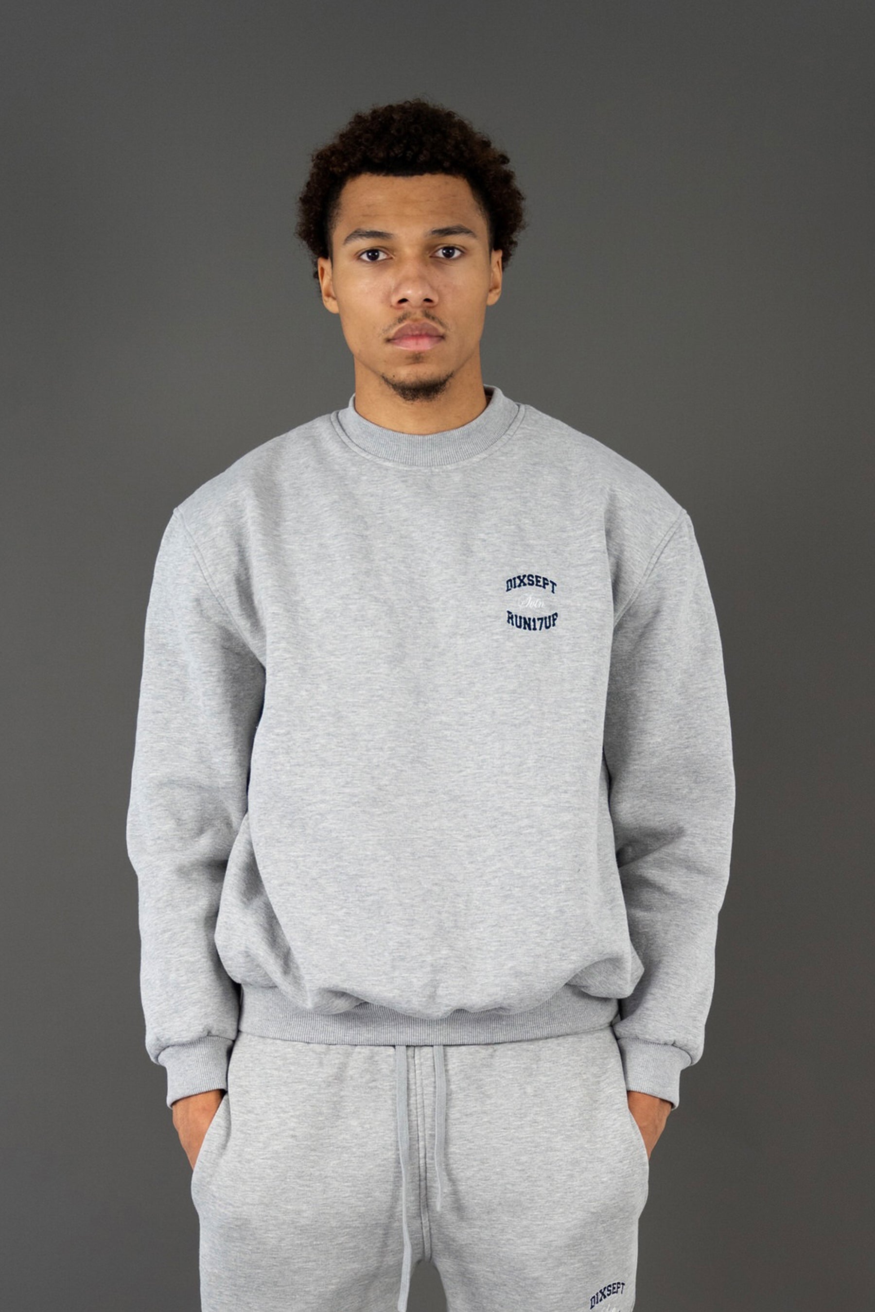 Dixsept Svtn Grey Crewneck