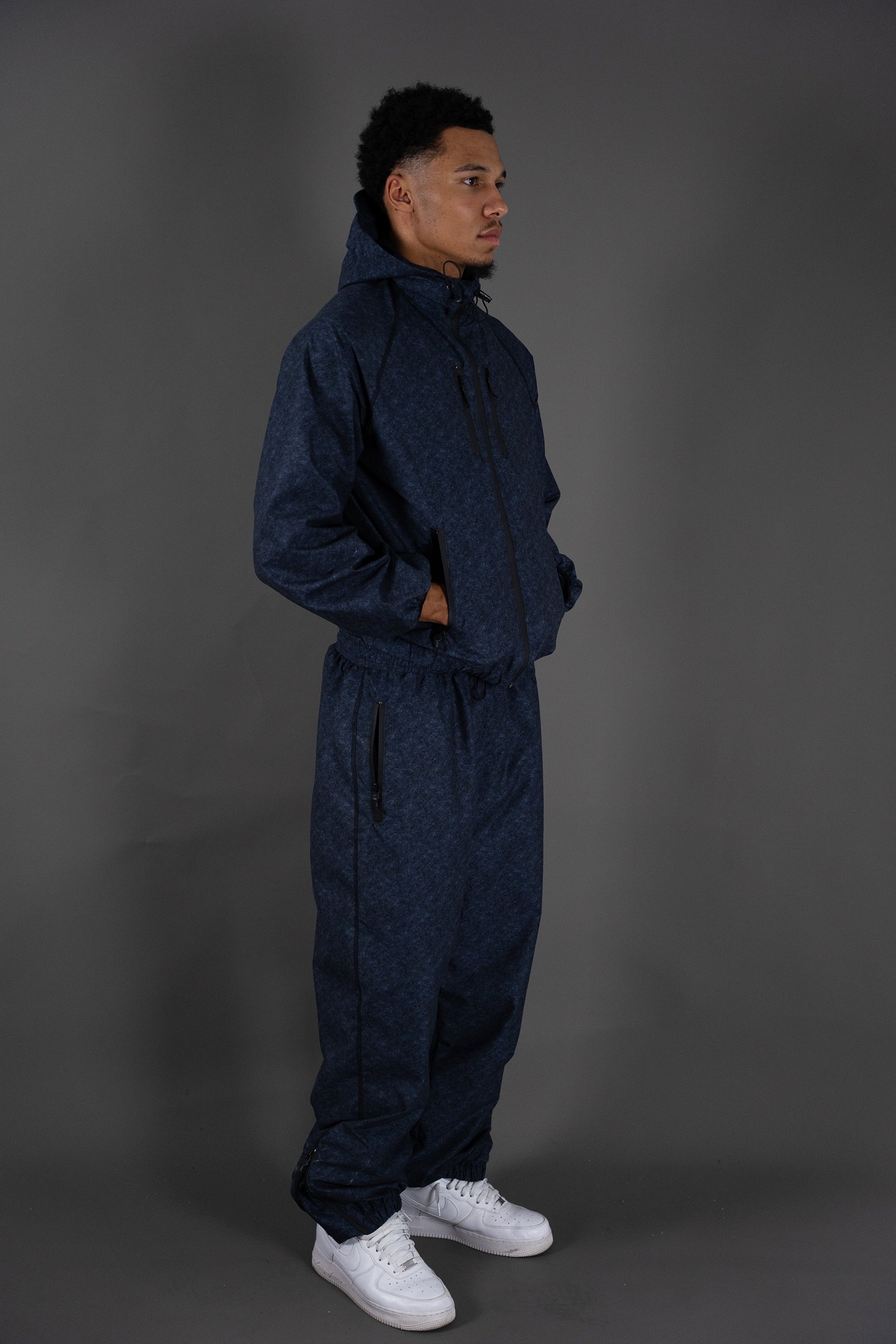 Velours-Tech Navy Windbreaker Pants