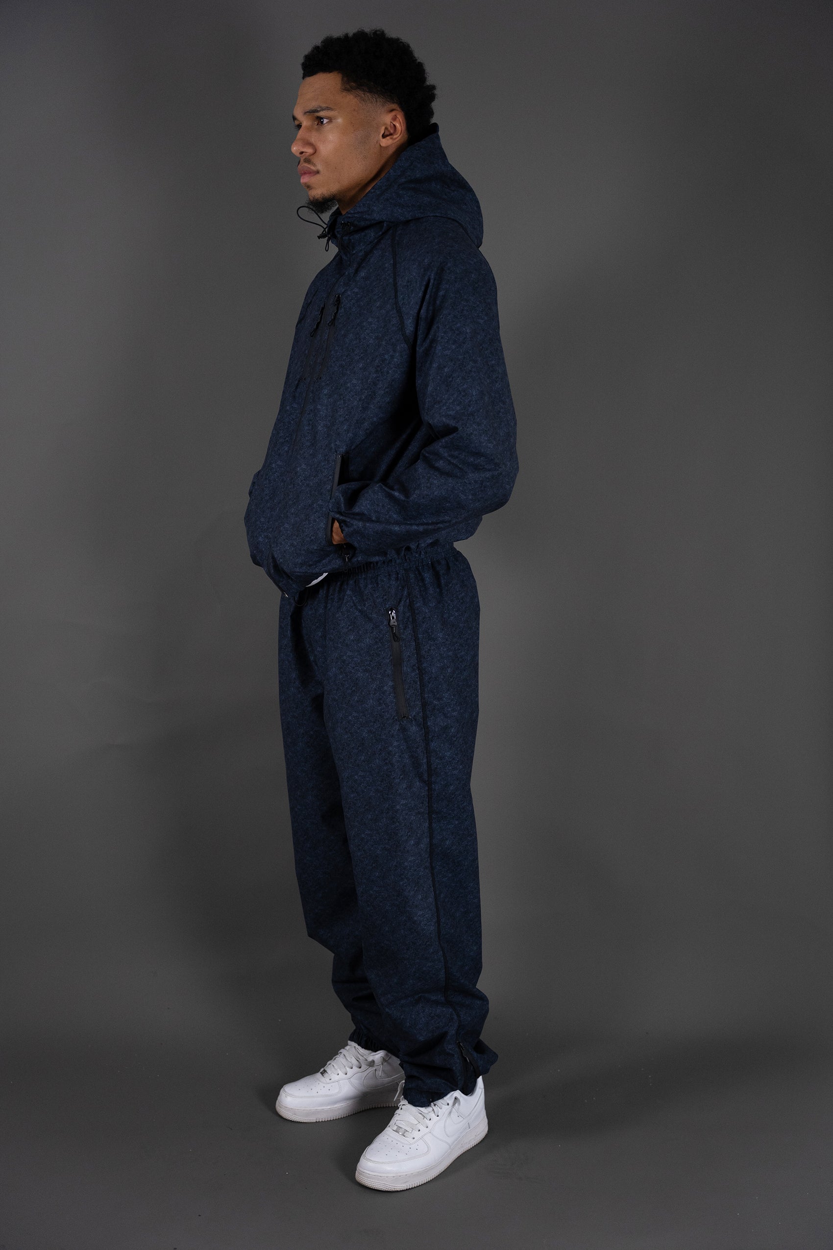 Velours-Tech Navy Windbreaker Pants