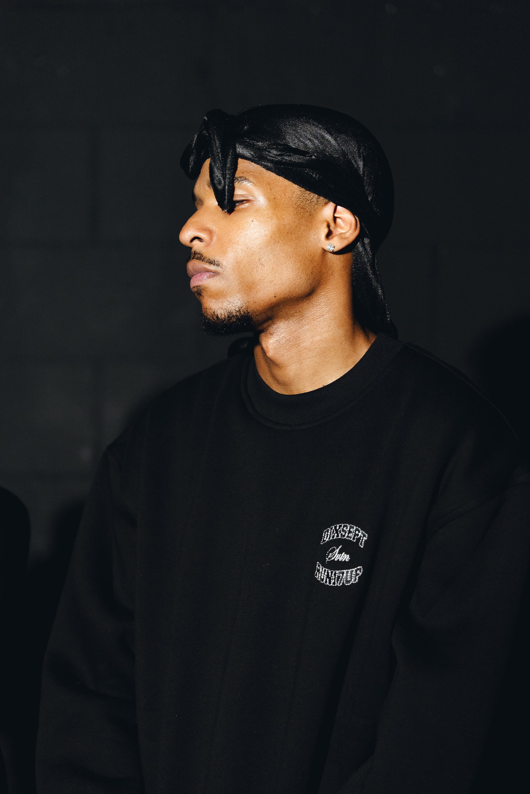 Dixsept Svtn Black Crewneck